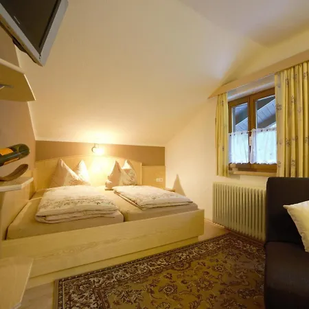 In Near Slopes Daire