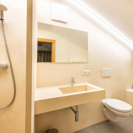 Appartement In Near Slopes Flachau